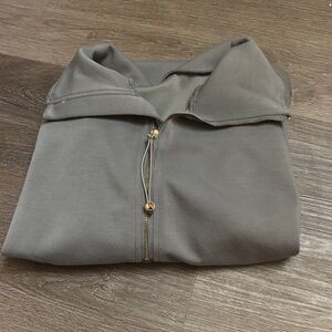 Amazon Gray Women's Crew Neck Sweater